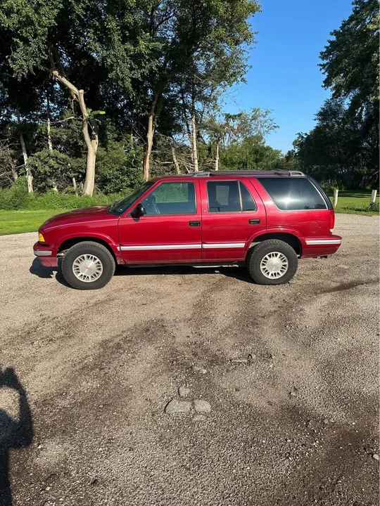 1996 GMC S-15 Jimmy 2nd Gen - Image 2 of 12