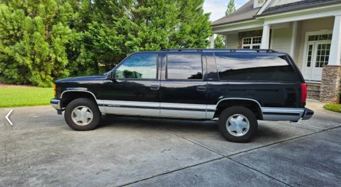 1996 GMC Suburban 7th Gen - Image 3 of 13