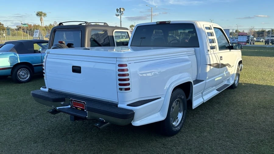 1996 GMC Sierra 1st Gen - Image 2 of 6