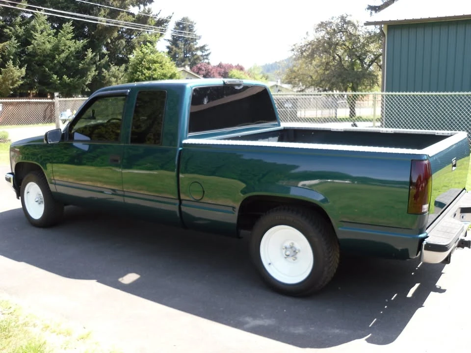1996 GMC Sierra 1st Gen - Image 2 of 13