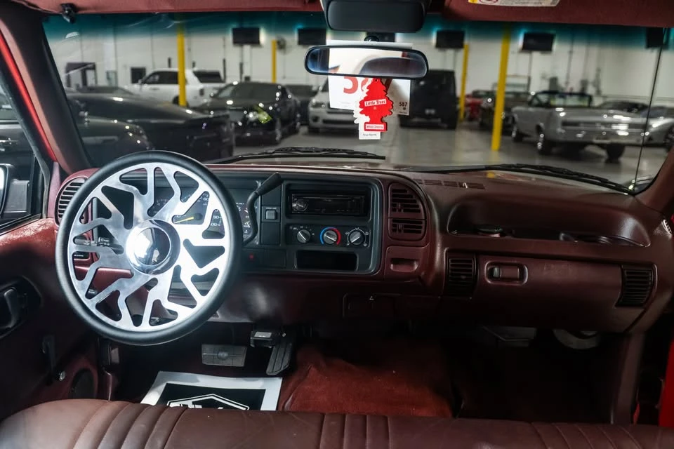 1996 GMC Sierra 1st Gen - Image 4 of 4