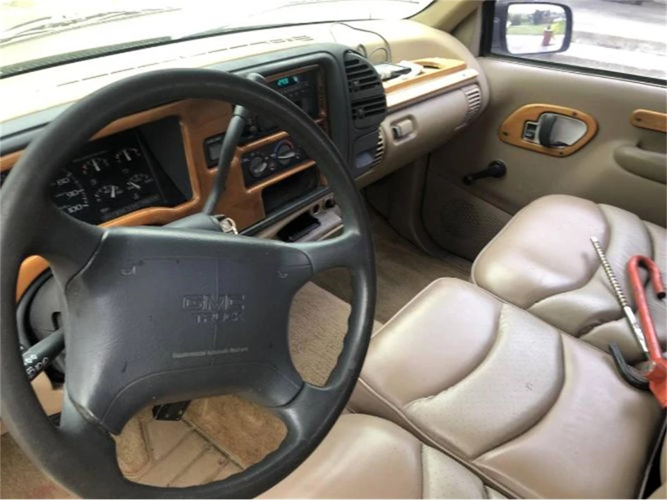 1996 GMC Sierra 1st Gen - Image 3 of 18