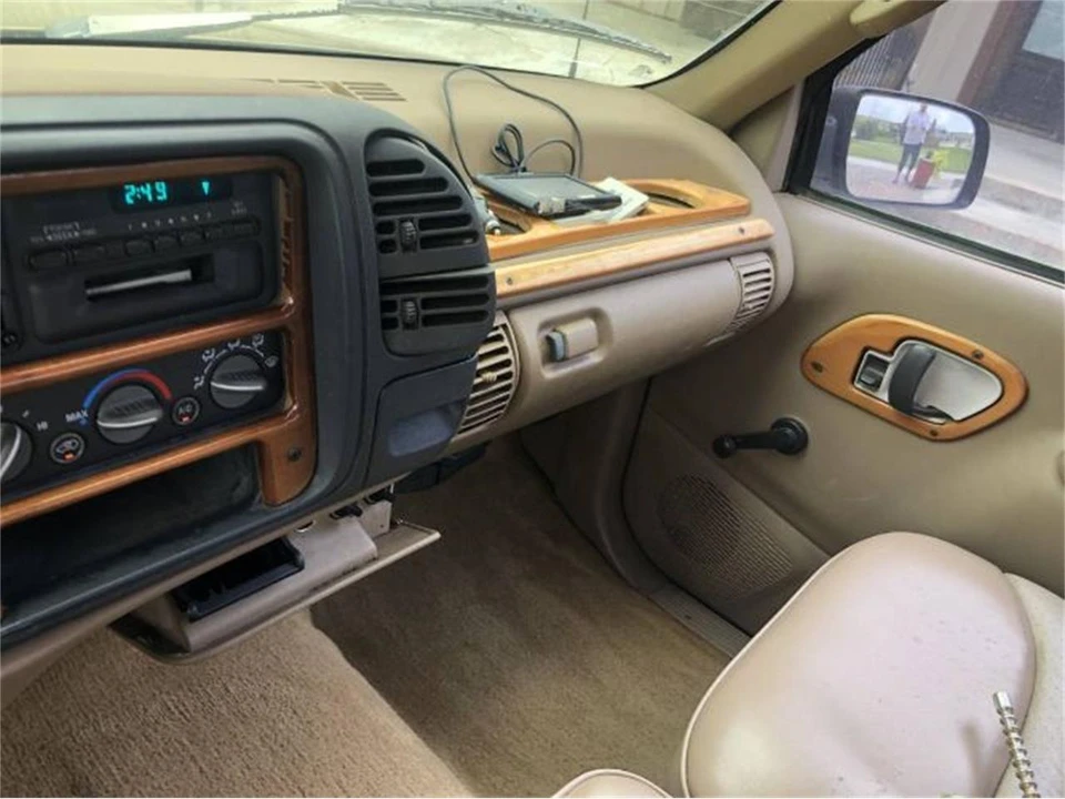 1996 GMC Sierra 1st Gen - Image 7 of 18