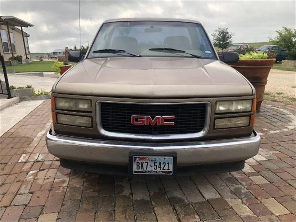 1996 GMC Sierra 1st Gen - Image 4 of 18
