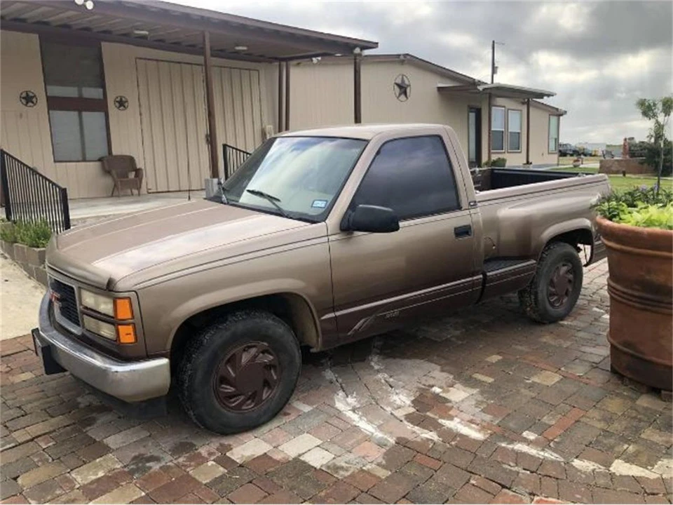 1996 GMC Sierra 1st Gen - Image 5 of 18