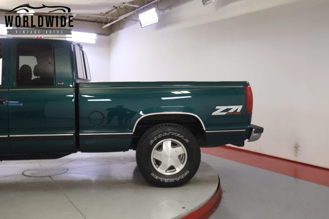1996 GMC Sierra 1st Gen - Image 10 of 12