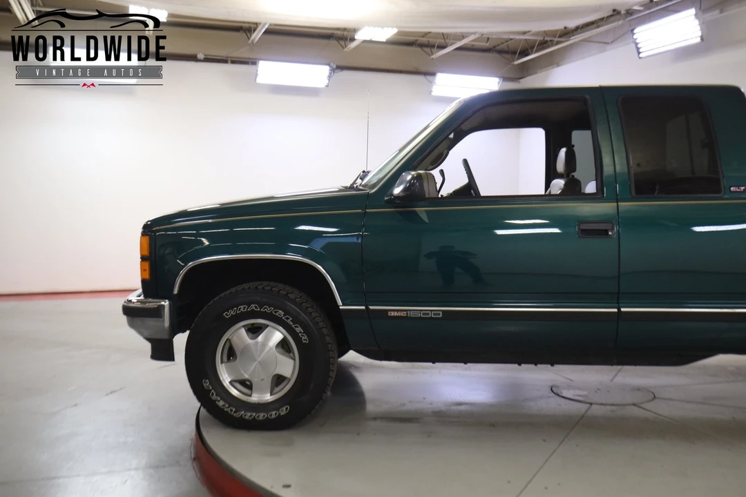 1996 GMC Sierra 1st Gen - Image 7 of 12