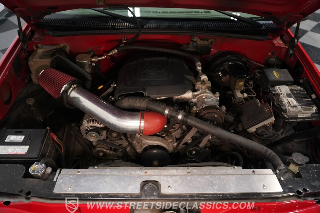 1996 GMC Sierra 1st Gen - Image 3 of 12