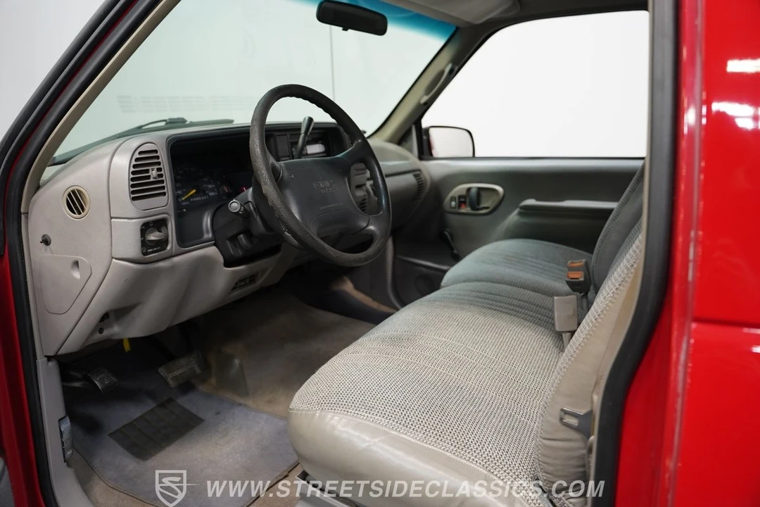 1996 GMC Sierra 1st Gen - Image 4 of 12