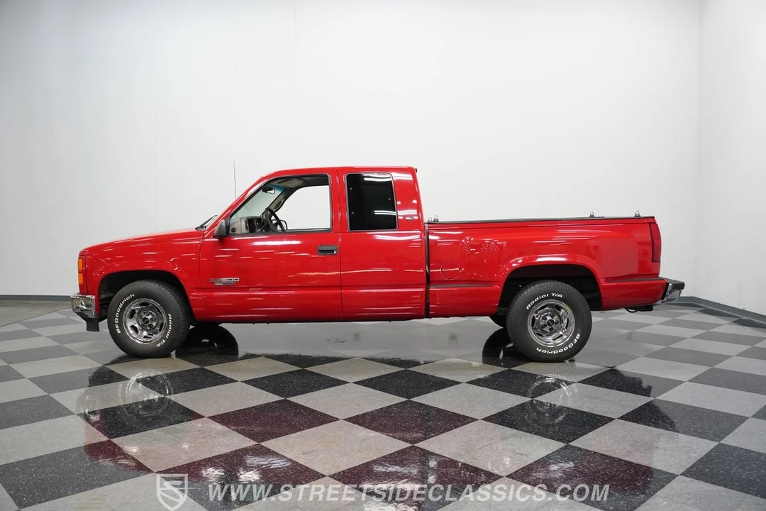1996 GMC Sierra 1st Gen - Image 7 of 12