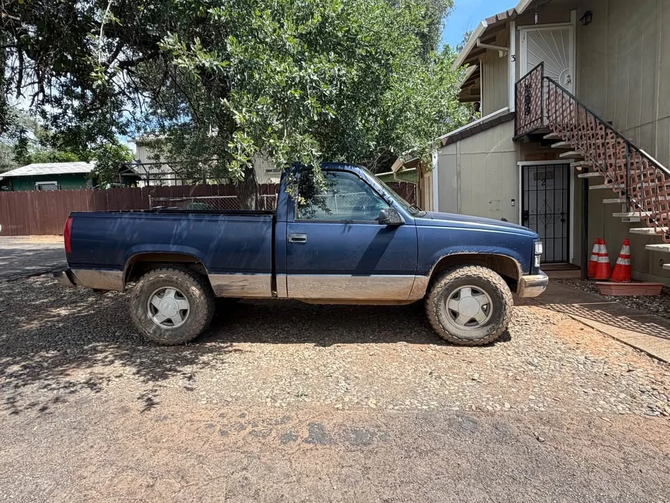 1996 GMC Sierra 1st Gen - Image 2 of 4