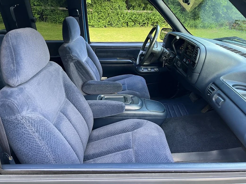 1996 GMC Sierra 1st Gen - Image 30 of 31