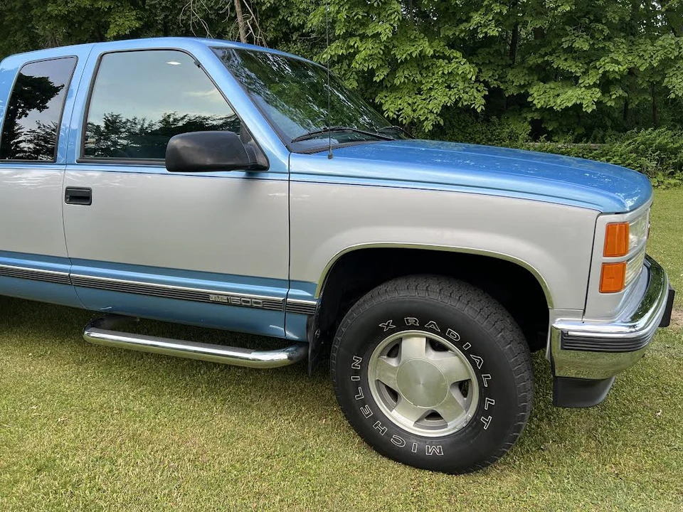 1996 GMC Sierra 1st Gen - Image 18 of 31