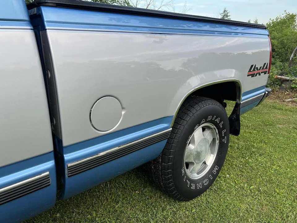 1996 GMC Sierra 1st Gen - Image 14 of 31