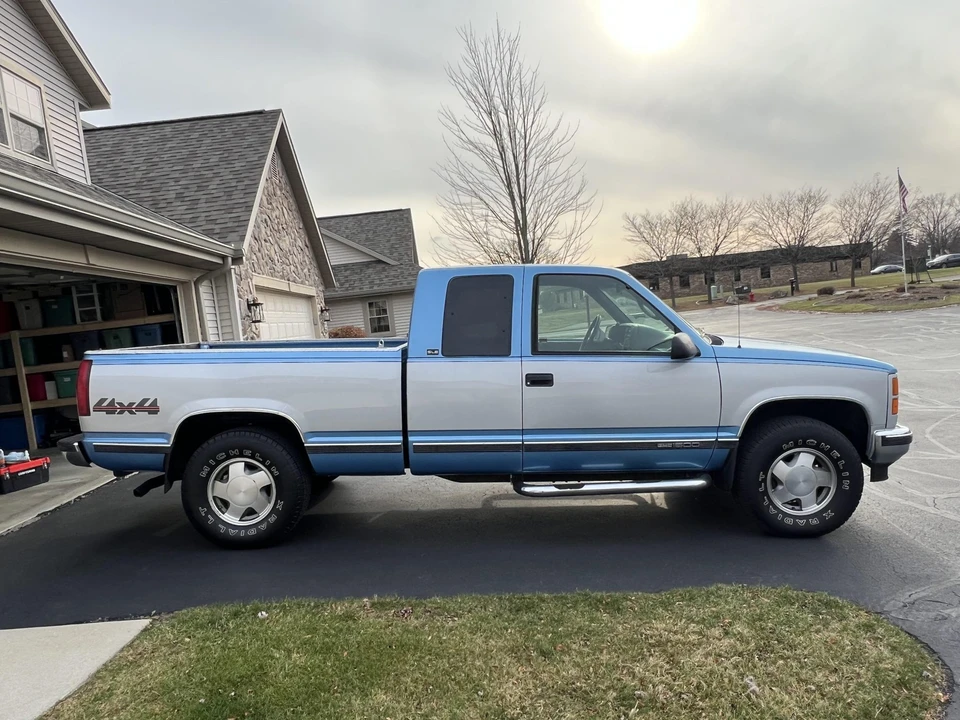 1996 GMC Sierra 1st Gen - Image 3 of 31