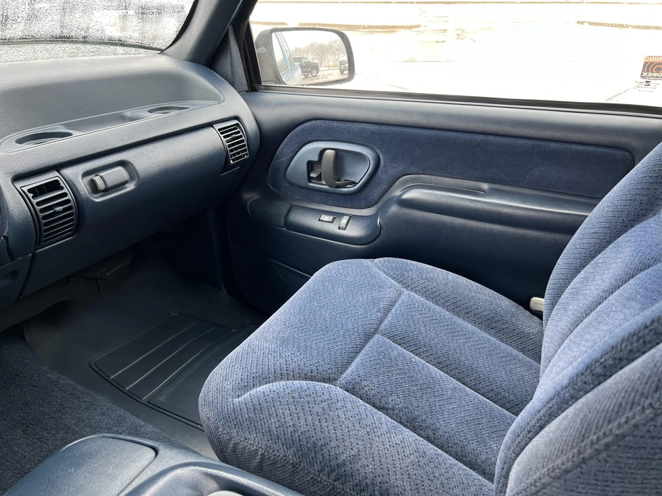 1996 GMC Sierra 1st Gen - Image 31 of 31