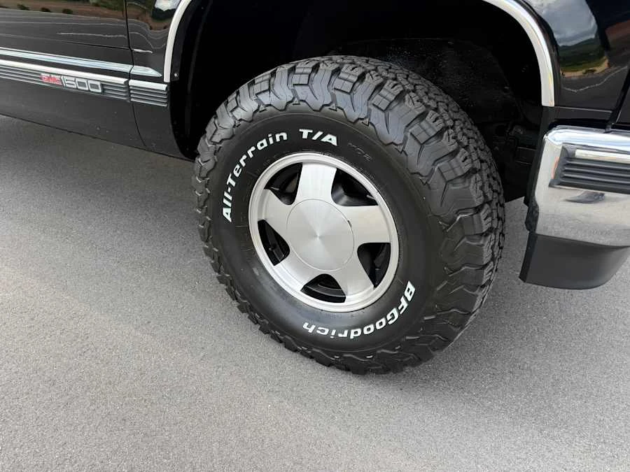 1996 GMC Sierra 1st Gen - Image 8 of 20