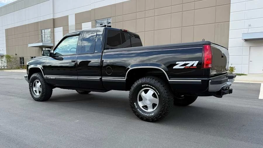 1996 GMC Sierra 1st Gen - Image 3 of 20
