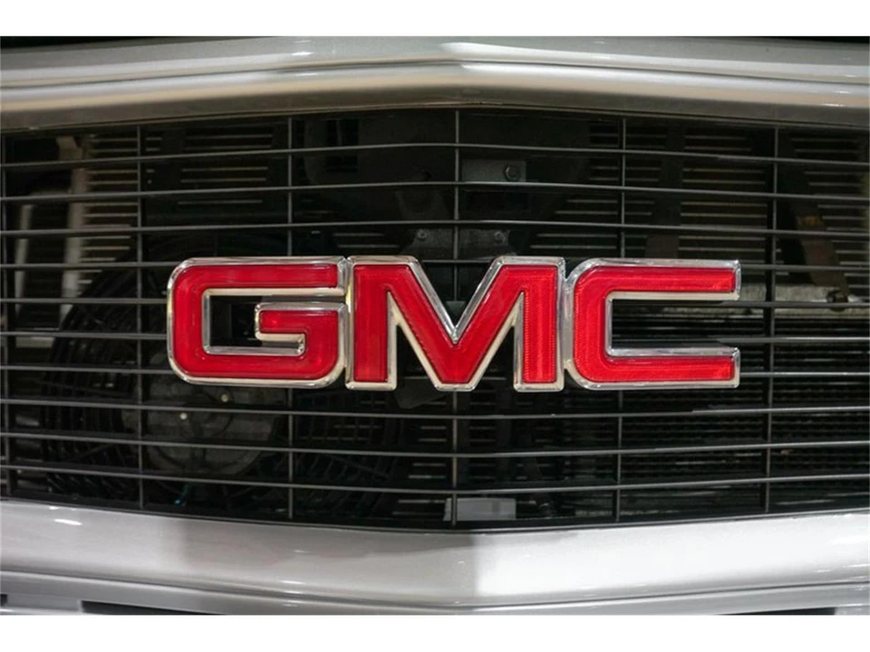 1996 GMC Sierra 1st Gen - Image 21 of 31