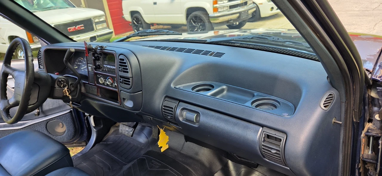 1996 GMC Sierra 1st Gen - Image 15 of 31