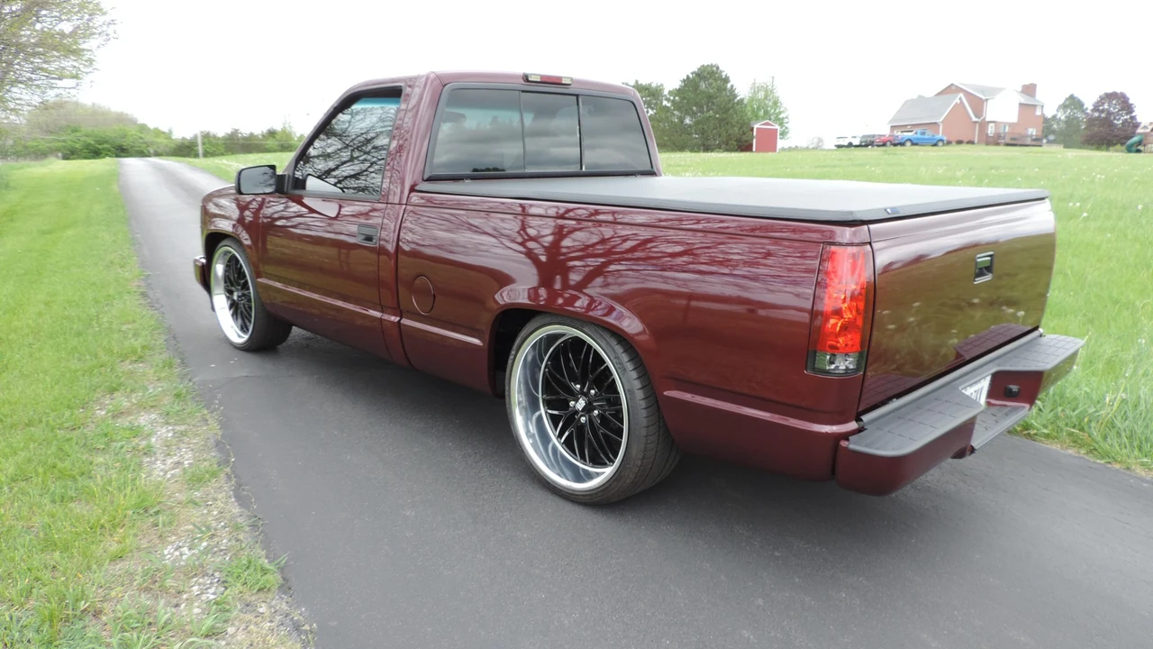 1996 GMC Sierra 1st Gen - Image 17 of 31