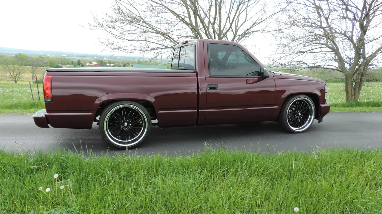 1996 GMC Sierra 1st Gen - Image 8 of 31