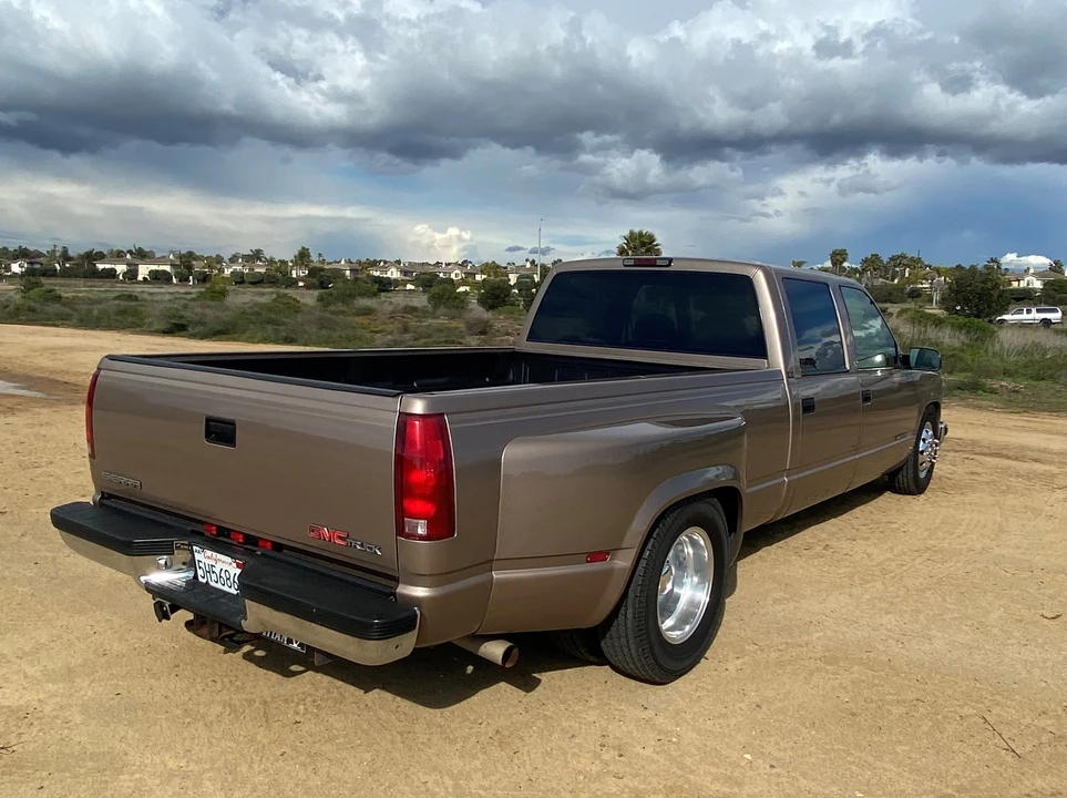 1996 GMC Sierra 1st Gen - Image 10 of 31