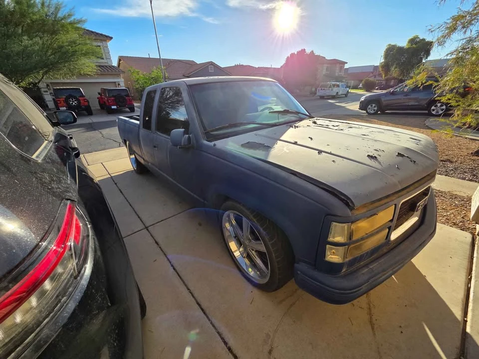 1996 GMC Sierra 1st Gen - Image 2 of 17