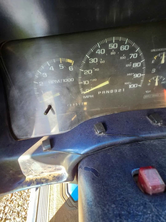 1996 GMC Sierra 1st Gen - Image 5 of 17