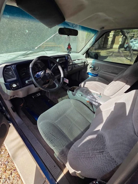 1996 GMC Sierra 1st Gen - Image 9 of 17