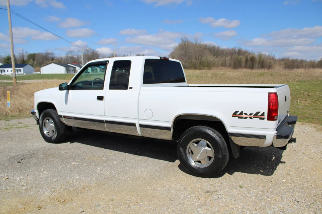 1996 GMC Sierra 1st Gen - Image 18 of 31