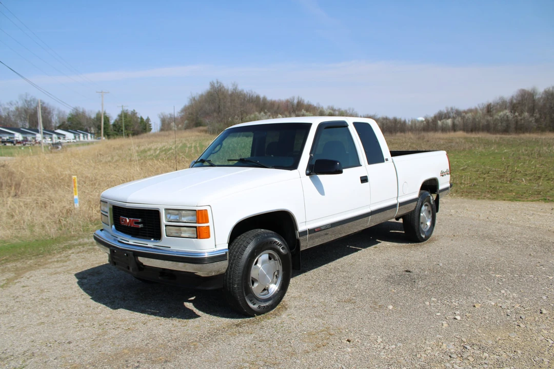 1996 GMC Sierra 1st Gen - Image 3 of 31