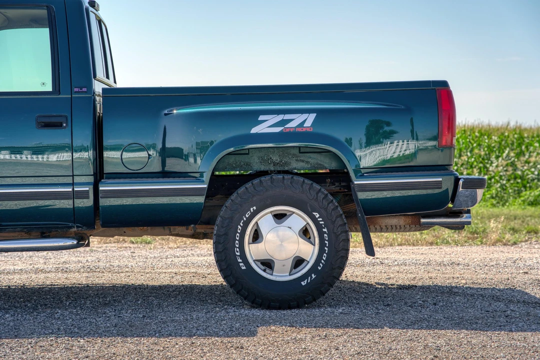 1996 GMC Sierra 1st Gen - Image 25 of 31