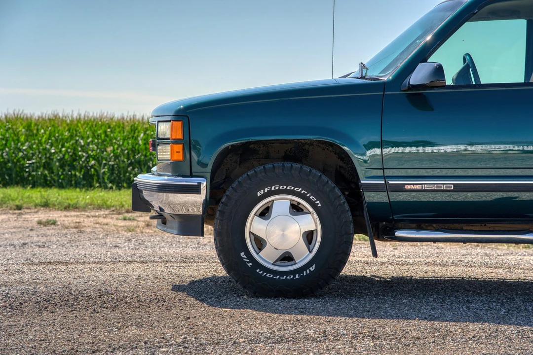 1996 GMC Sierra 1st Gen - Image 23 of 31