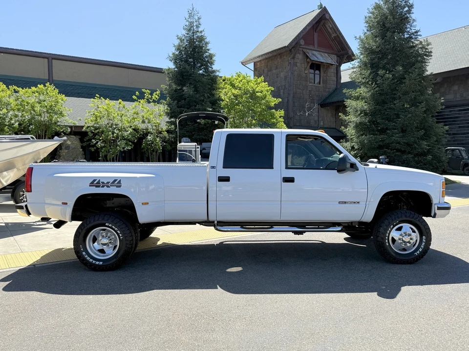 1996 GMC Sierra 1st Gen - Image 2 of 21