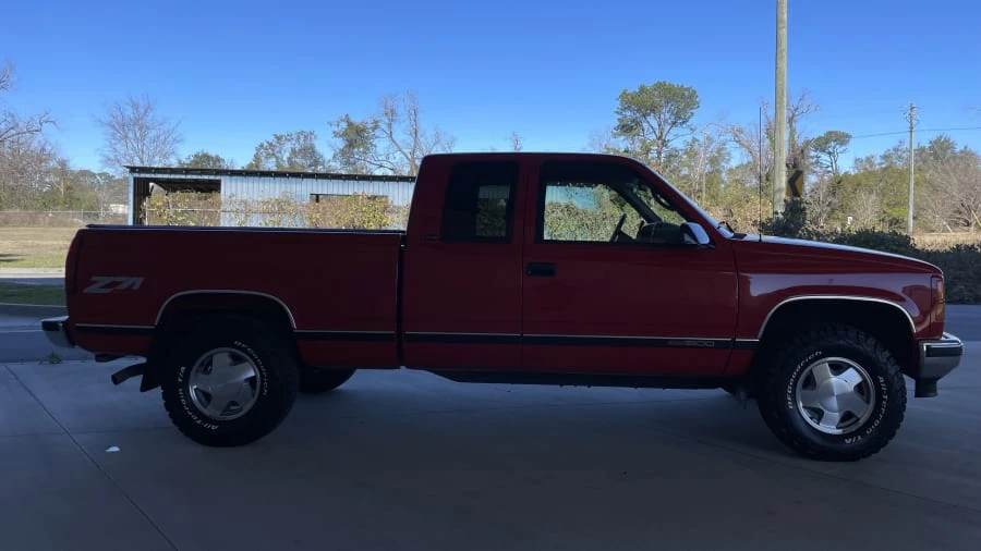 1996 GMC Sierra 1st Gen - Image 10 of 30