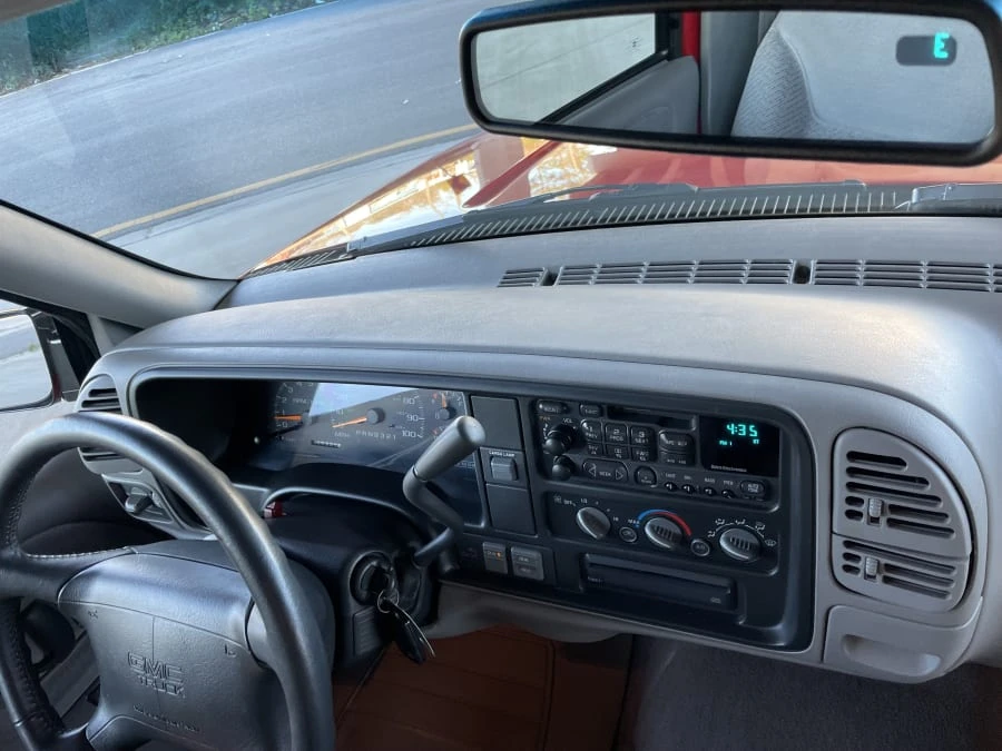 1996 GMC Sierra 1st Gen - Image 17 of 30