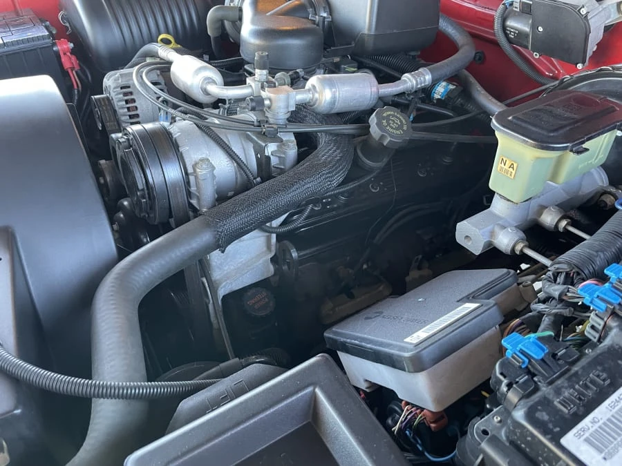 1996 GMC Sierra 1st Gen - Image 28 of 30