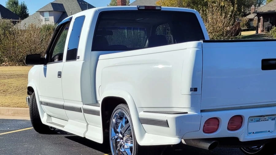 1996 GMC Sierra 1st Gen - Image 5 of 17