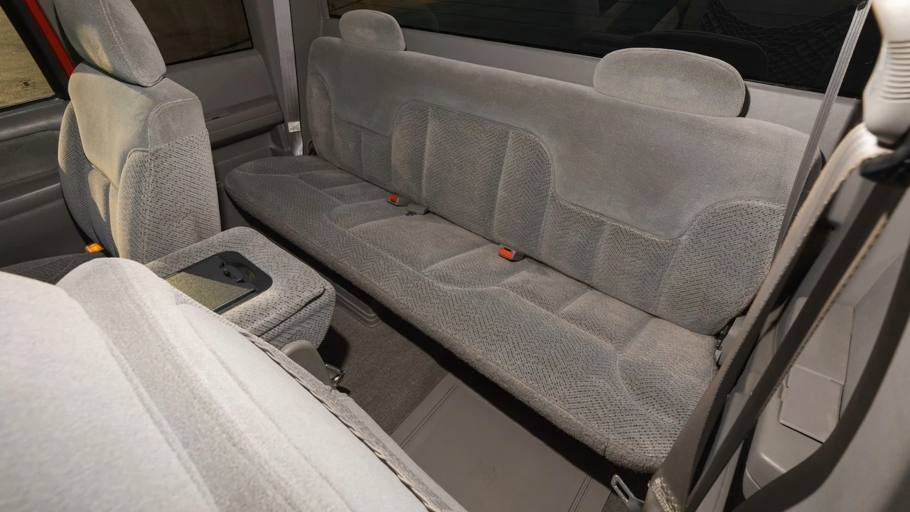 1996 GMC Sierra 1st Gen - Image 14 of 22