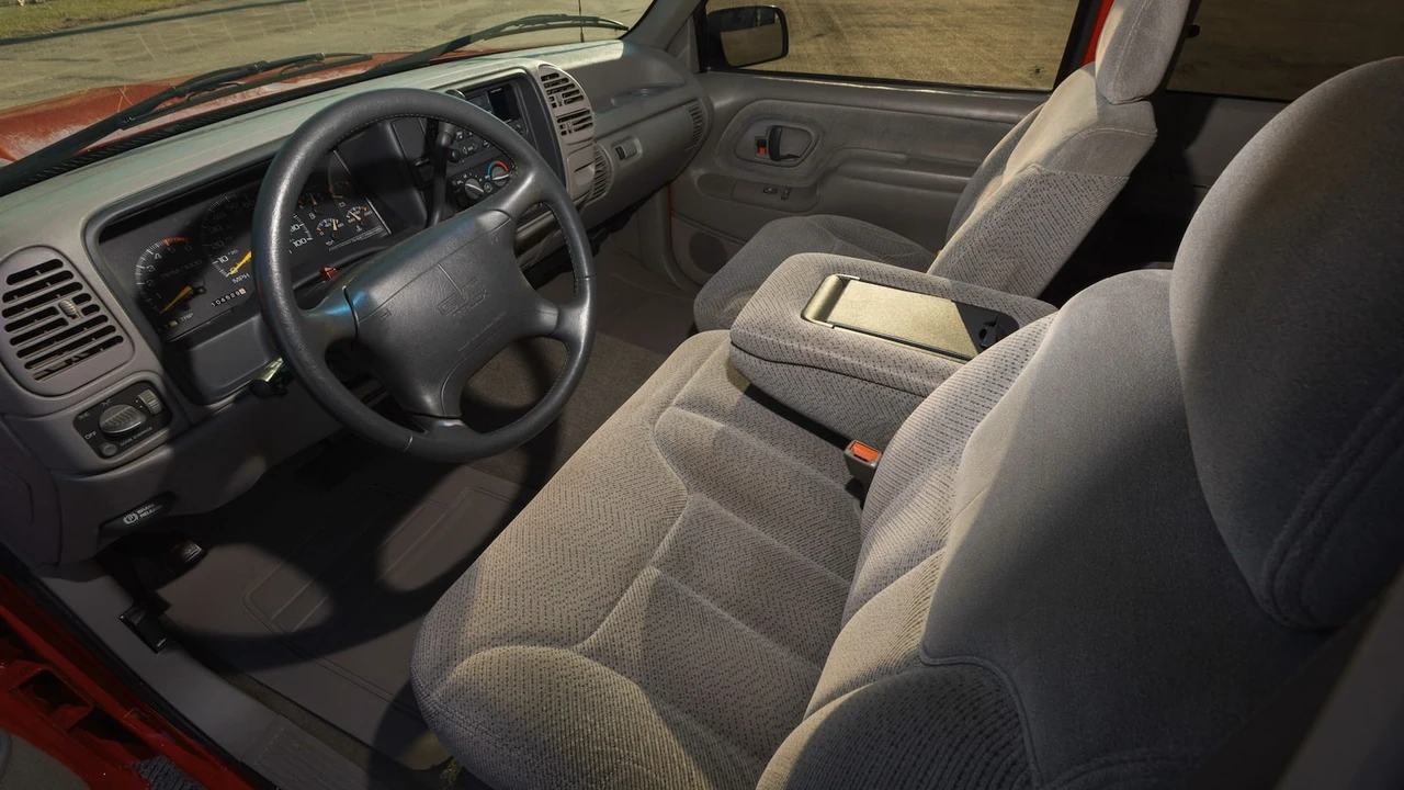 1996 GMC Sierra 1st Gen - Image 4 of 22