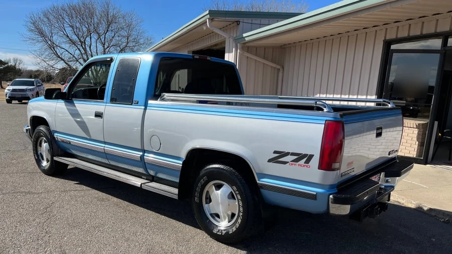 1996 GMC Sierra 1st Gen - Image 3 of 12