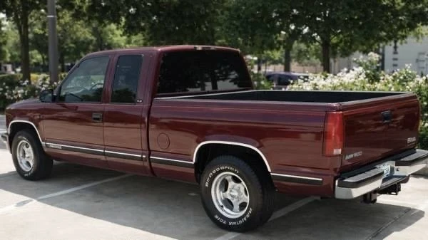 1996 GMC Sierra 1st Gen - Image 19 of 31