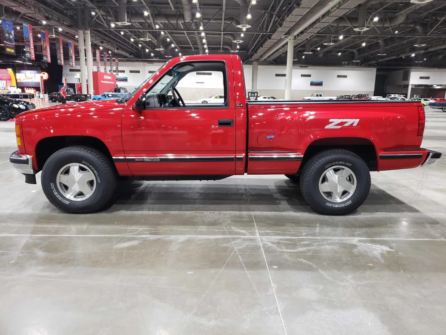 1996 GMC Sierra 1st Gen - Image 2 of 12