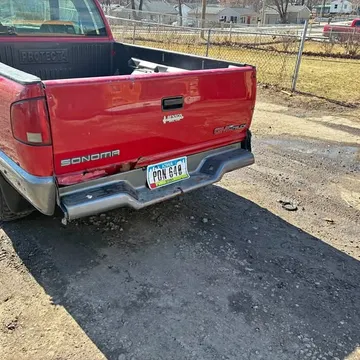 1996 GMC Sonoma SL Pickup 2D 6 ft