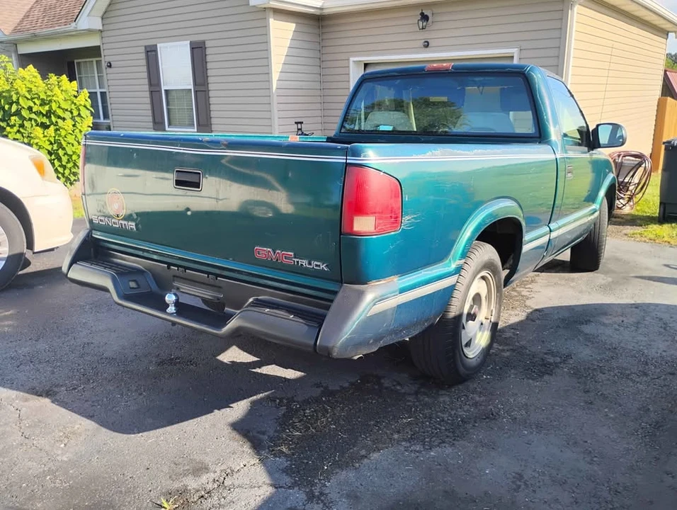 1996 GMC S-15/Sonoma - Image 11 of 18
