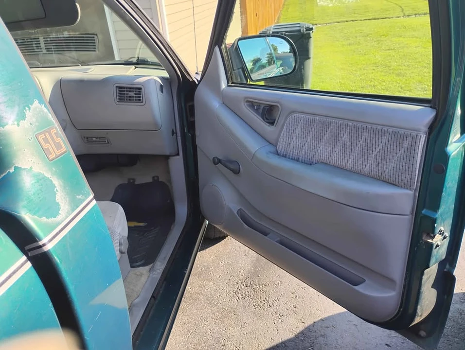 1996 GMC S-15/Sonoma - Image 14 of 18