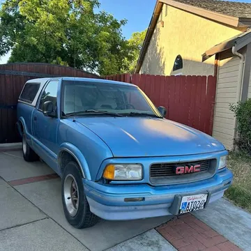 1996 GMC Sonoma SLS Pickup 2D 7 1/3 ft