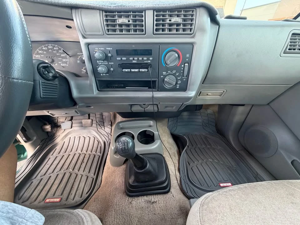 1996 GMC S-15/Sonoma - Image 11 of 12
