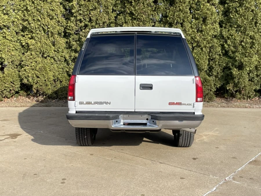 1996 GMC Suburban 8th Gen - Image 11 of 29
